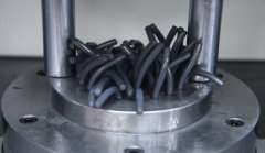 1個(gè)模具9個(gè)孔，流體拋光機(jī)5分鐘強(qiáng)力研磨拋光