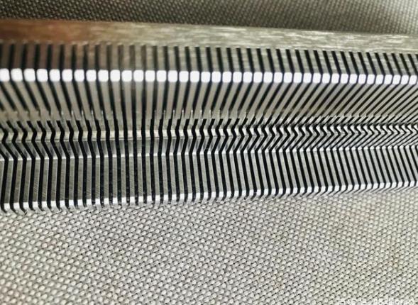 磨粒流內(nèi)孔拋光機