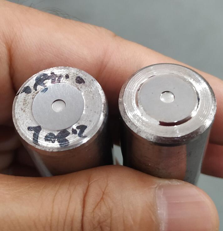  這種盲孔普通流體拋光機(jī)拋不成，得用鏡面噴砂機(jī) 